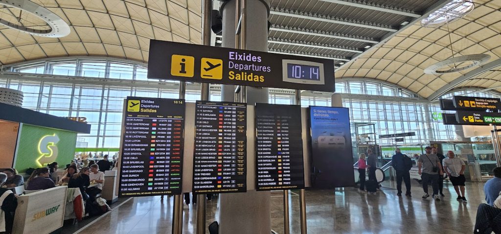 Alicante Airport Departure Boards