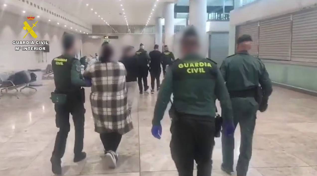 Guardia Civil Arrest Alicante Airport