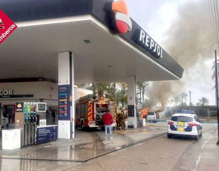 Elche Van Fire