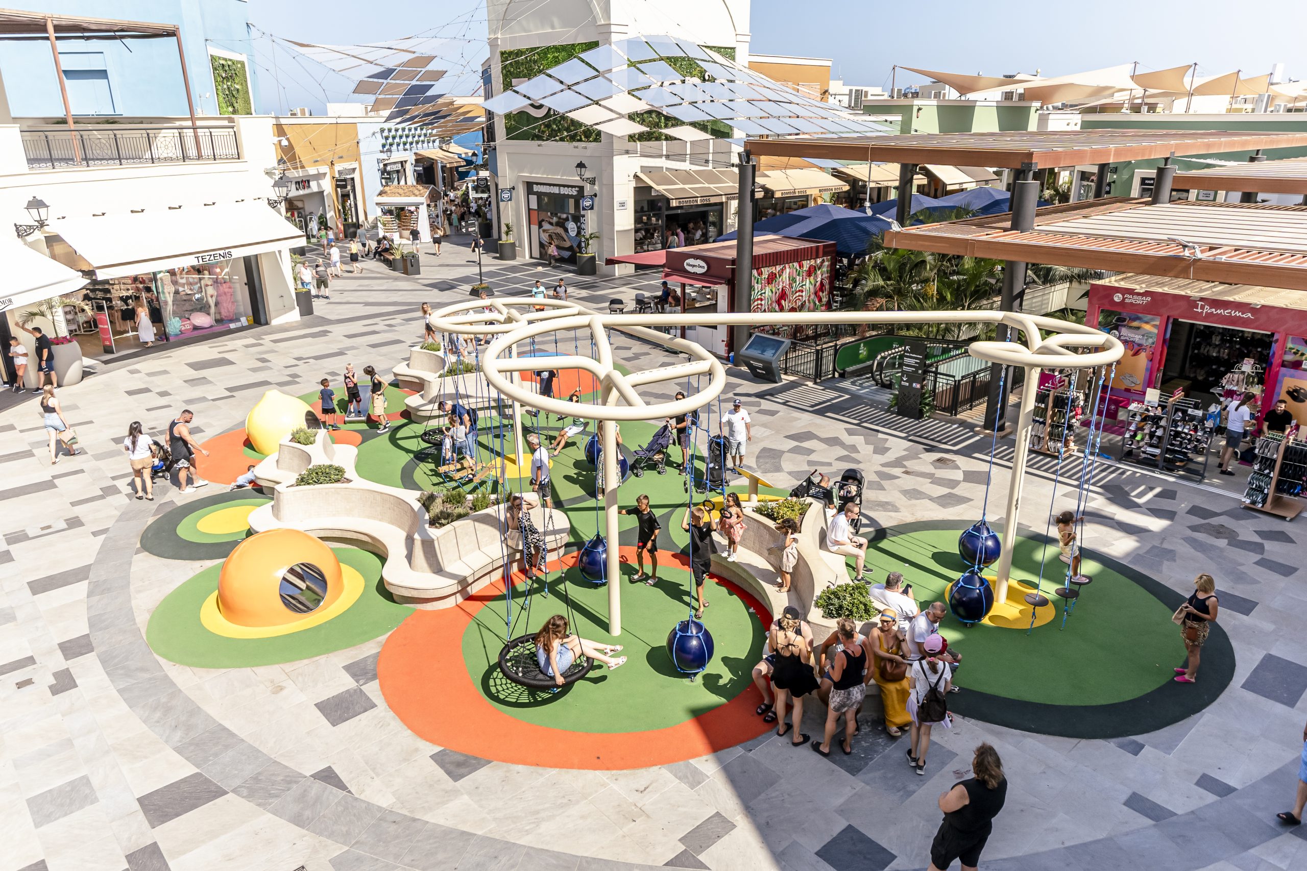 Zenia Boulevard 2