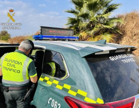 Woman dies and man is seriously injured in a head-on collision on the N-332