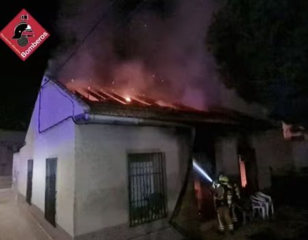 92-year-old woman rescued from house fire in Dolores
