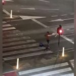 Man arrested in Benidorm after getting into a fight with a traffic light