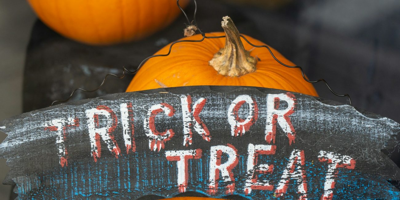 Expats Embrace Spooky Season in the Spanish Sun text
