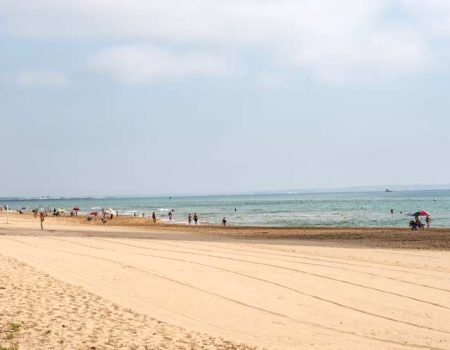 84-year-old man dies while bathing on a Guardamar beach