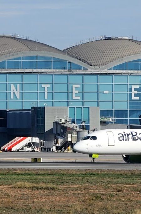 Air Baltic AirBaltic Alicante airport