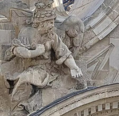 Murcia Cathedral restoring mobile phone angel
