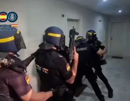 Six arrested after dismantling two drug-dealing points in Benidorm National Police Benidorm drug break up