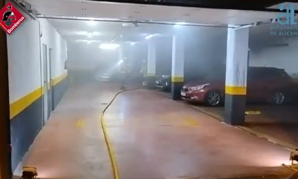 Alicante Fire Brigade Torrevieja garage fire