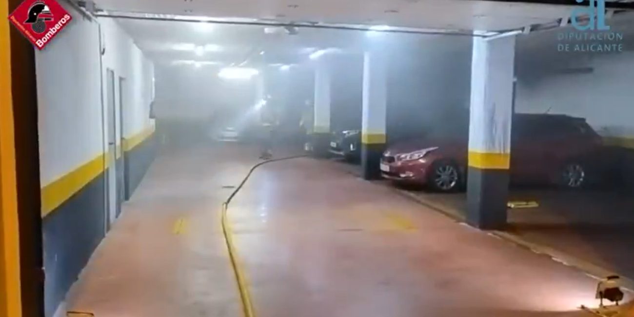 Alicante Fire Brigade Torrevieja garage fire