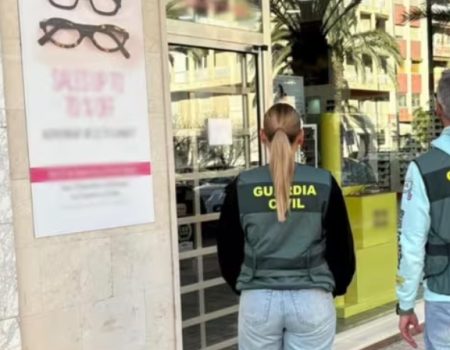 Guardia Civil opticians arrests Elche